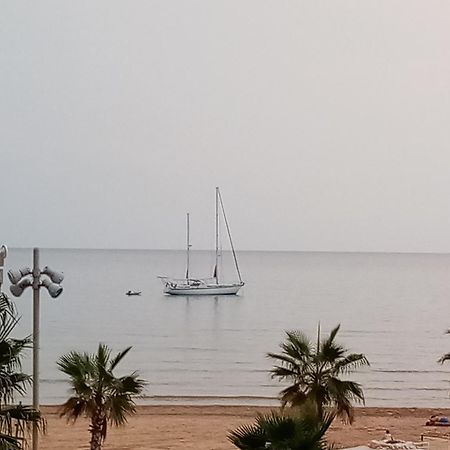 Molo Di Levante - Rent Apartment مارينا دي راغوزا المظهر الخارجي الصورة