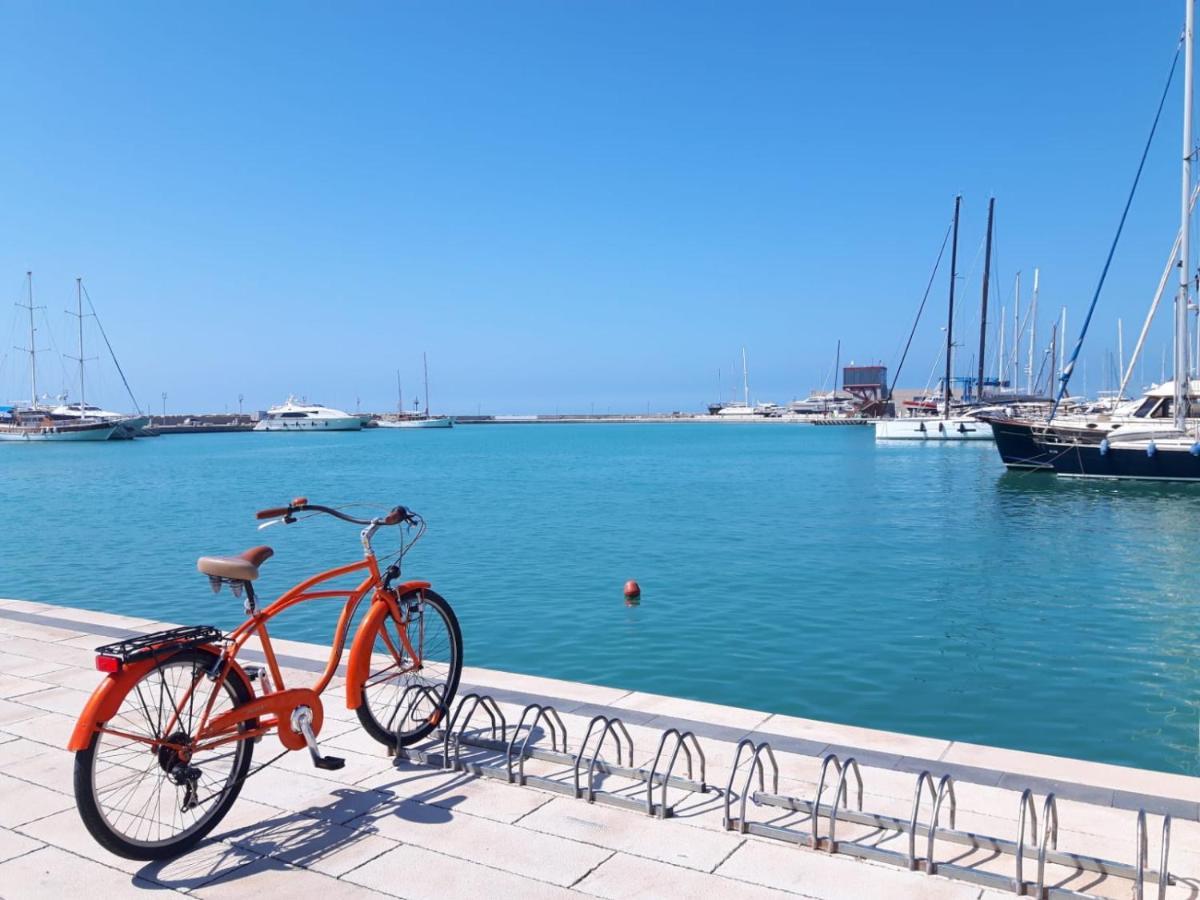 Molo Di Levante - Rent Apartment مارينا دي راغوزا المظهر الخارجي الصورة