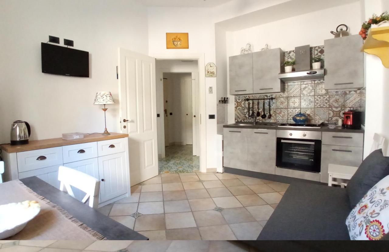 Molo Di Levante - Rent Apartment مارينا دي راغوزا المظهر الخارجي الصورة