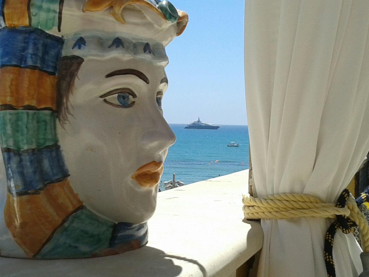 Molo Di Levante - Rent Apartment مارينا دي راغوزا المظهر الخارجي الصورة